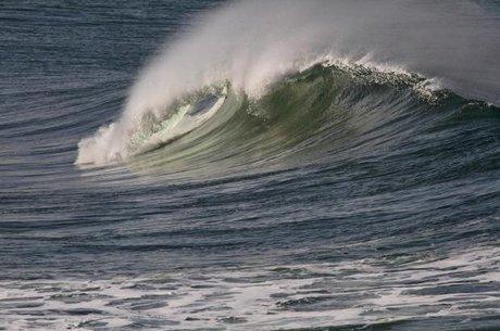 هواشناسی هشدار داد:افزایش ارتفاع موج در دریای خزر تا 3 متر