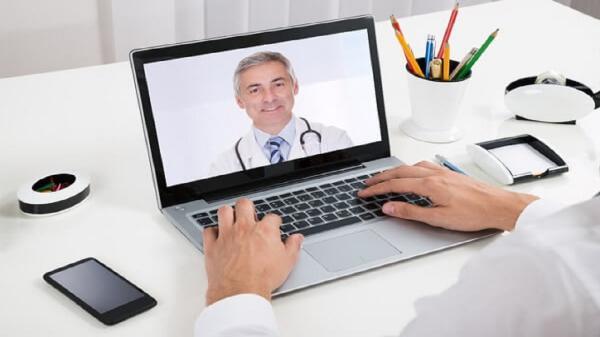 فناوری، رابطه میان پزشک و بیمار را تغییر داده است؟