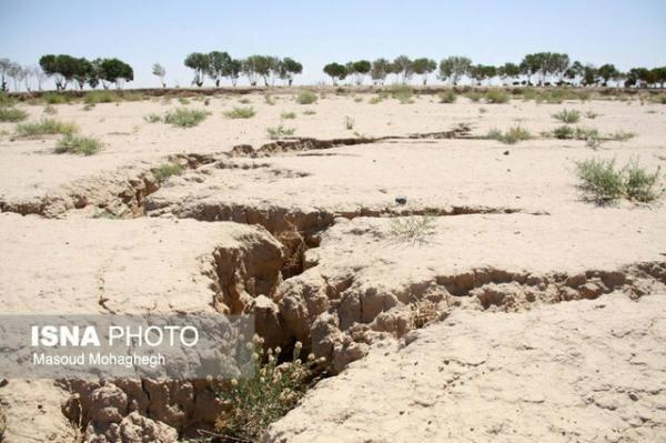 یکی از مسائل رایج کشور در ارتباط با خاک ها نبود پایگاه داده خاک است