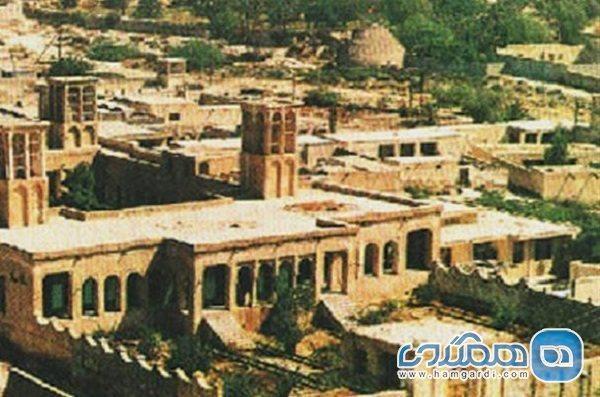 عمارت کلاه فرنگی یکی از جاذبه های دیدنی بندرعباس است